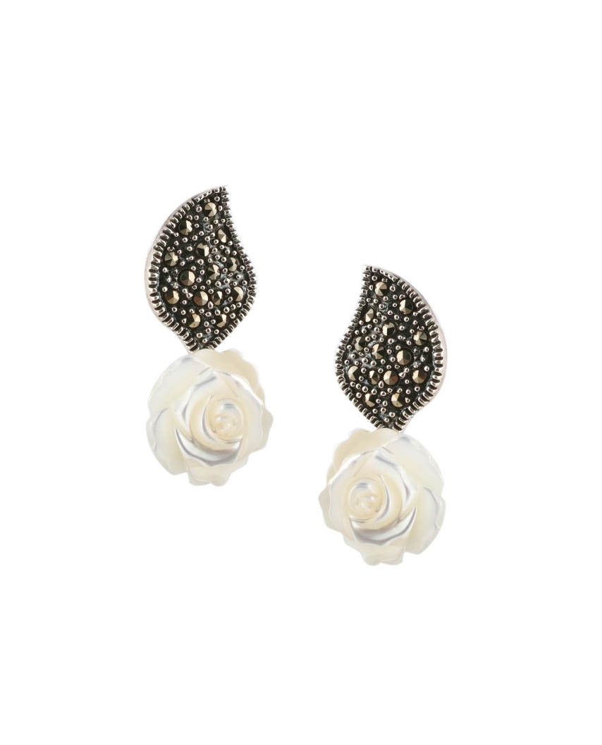 Mother of Pearl Sterling Silver Earring